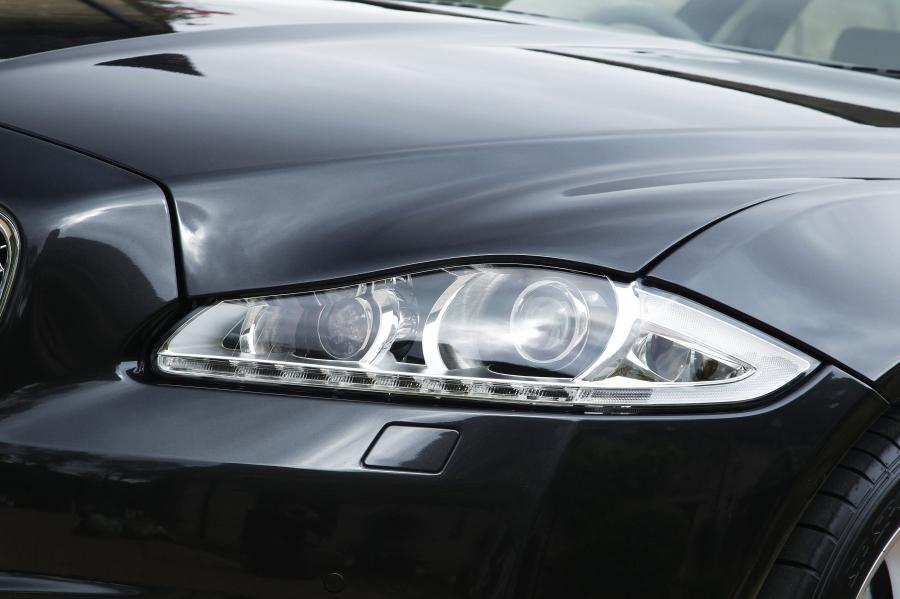  Jaguar XJ 2012 года  (UK) (фото 26 из 121)